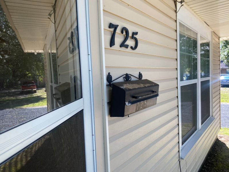 Building Photo - 725 S 7th St