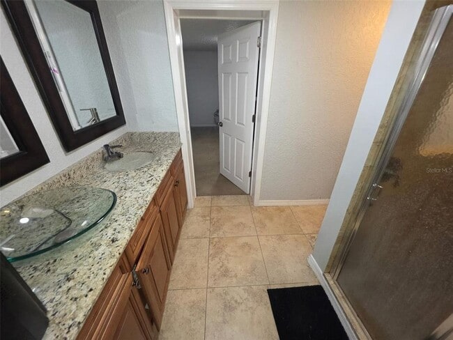 Building Photo - 4425 Fairview Ave