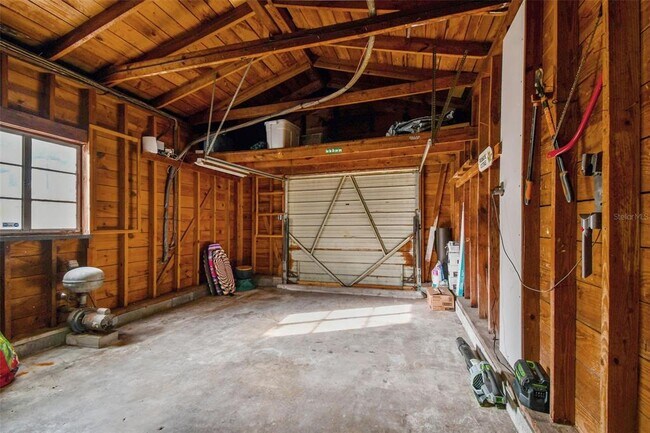 Building Photo - 145 24th Ave SE