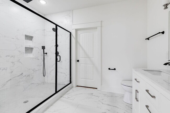 Building Photo - 3003 Midlothian Tpke