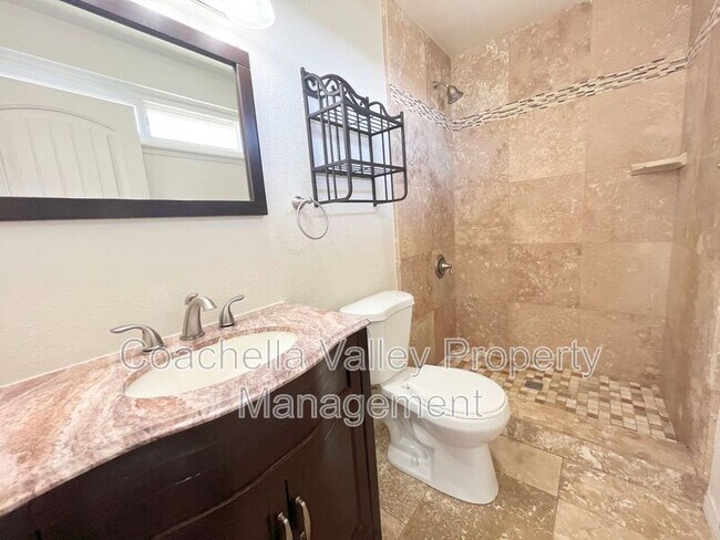 Building Photo - 11155 Pomelo Dr