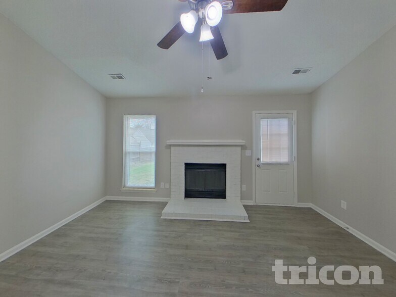 Building Photo - 8501 Milton Morris Dr