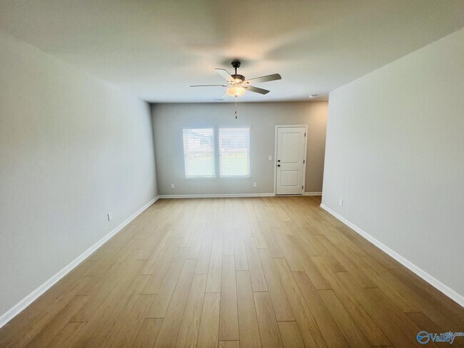 Building Photo - 16830 Orleans Dr