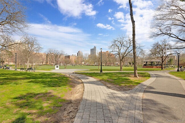 Building Photo - 148-36 89th Ave