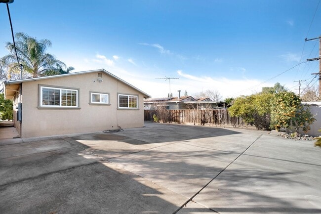 Building Photo - 663 Los Padres Blvd