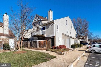 Building Photo - 4418 Pembrook Village Dr