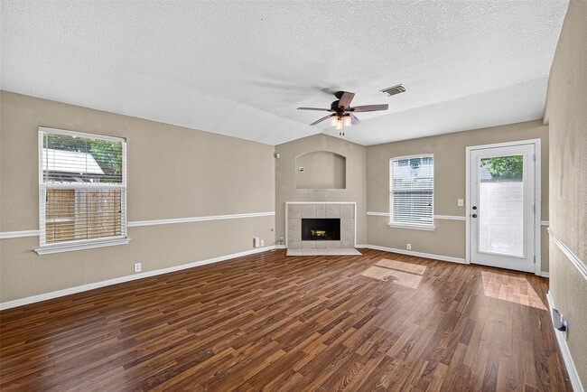 Building Photo - 10306 Nickel Grove Dr