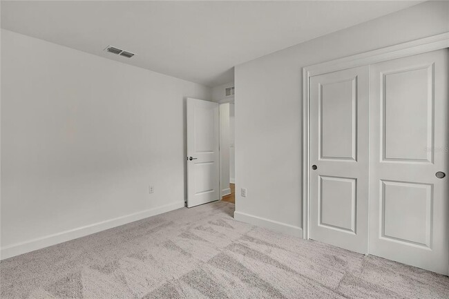 Building Photo - 3390 Dristol Ave