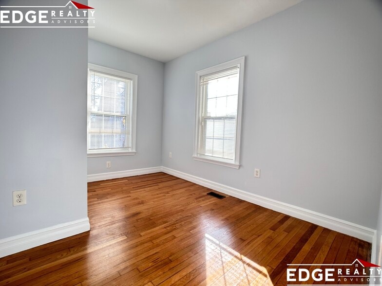 Building Photo - 41 Dracut St