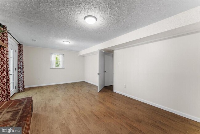 Building Photo - 5602 Kirkham Ct