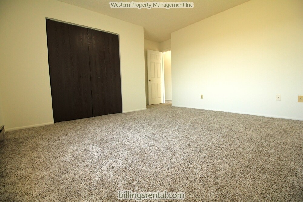 First Bedroom - 1584 Governors Blvd