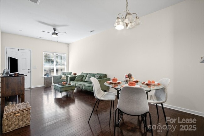 Building Photo - 13513 Browhill Ln