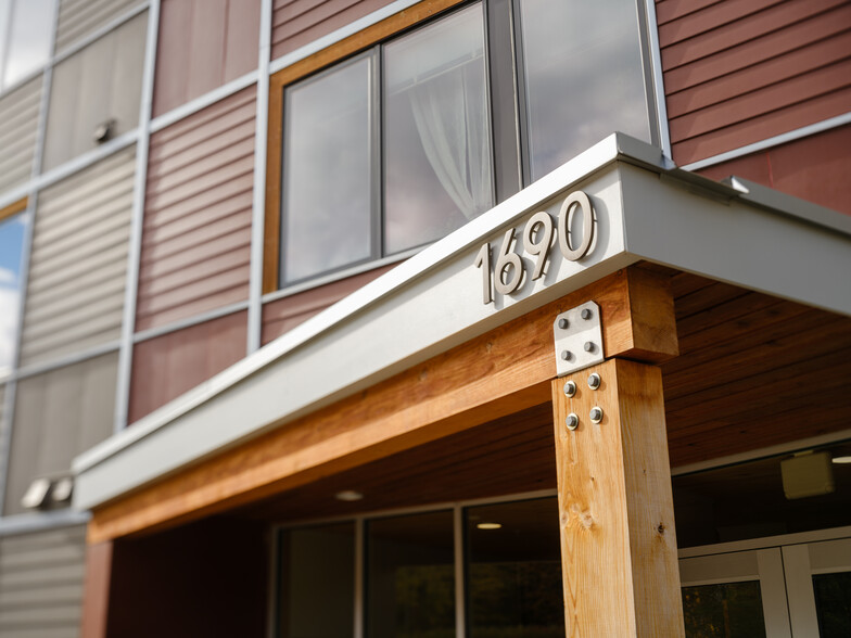 Building Photo - Bartlett Brook Apartments