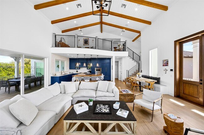 Building Photo - 146 Mockingbird Rd