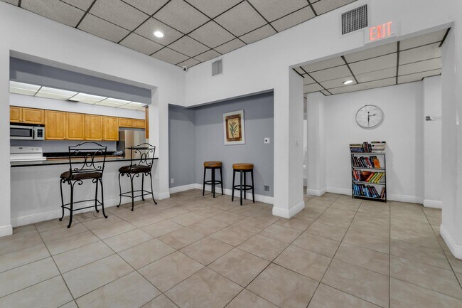 Building Photo - 1224 S Military Trail