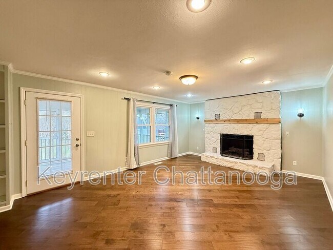 Building Photo - 9512 Imperial Dr