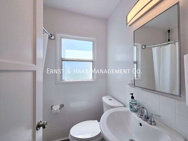 Building Photo - 2814 Candlewood St