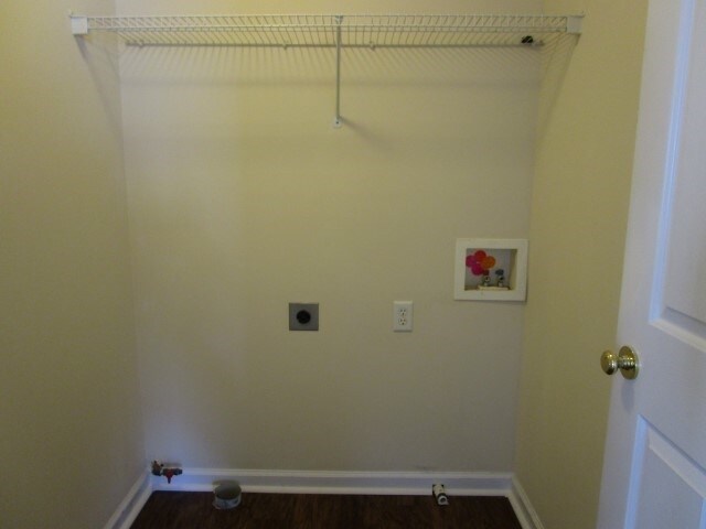 Building Photo - 4505 Glenaire Dr NW