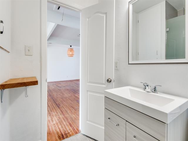 Building Photo - 3739 Almazan Dr