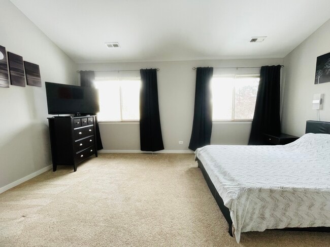 Building Photo - 1385 Redbridge Ct