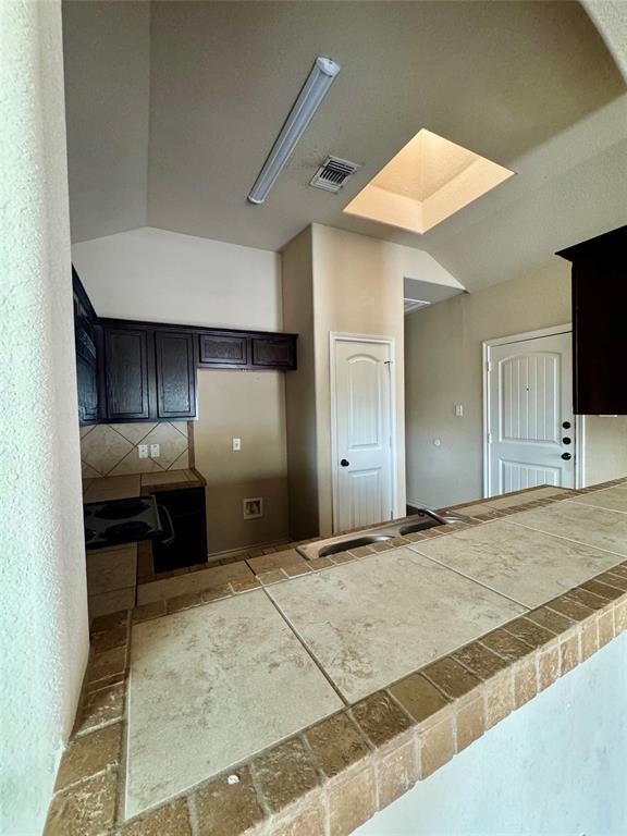 Building Photo - 3000 Whisper Oaks Ln