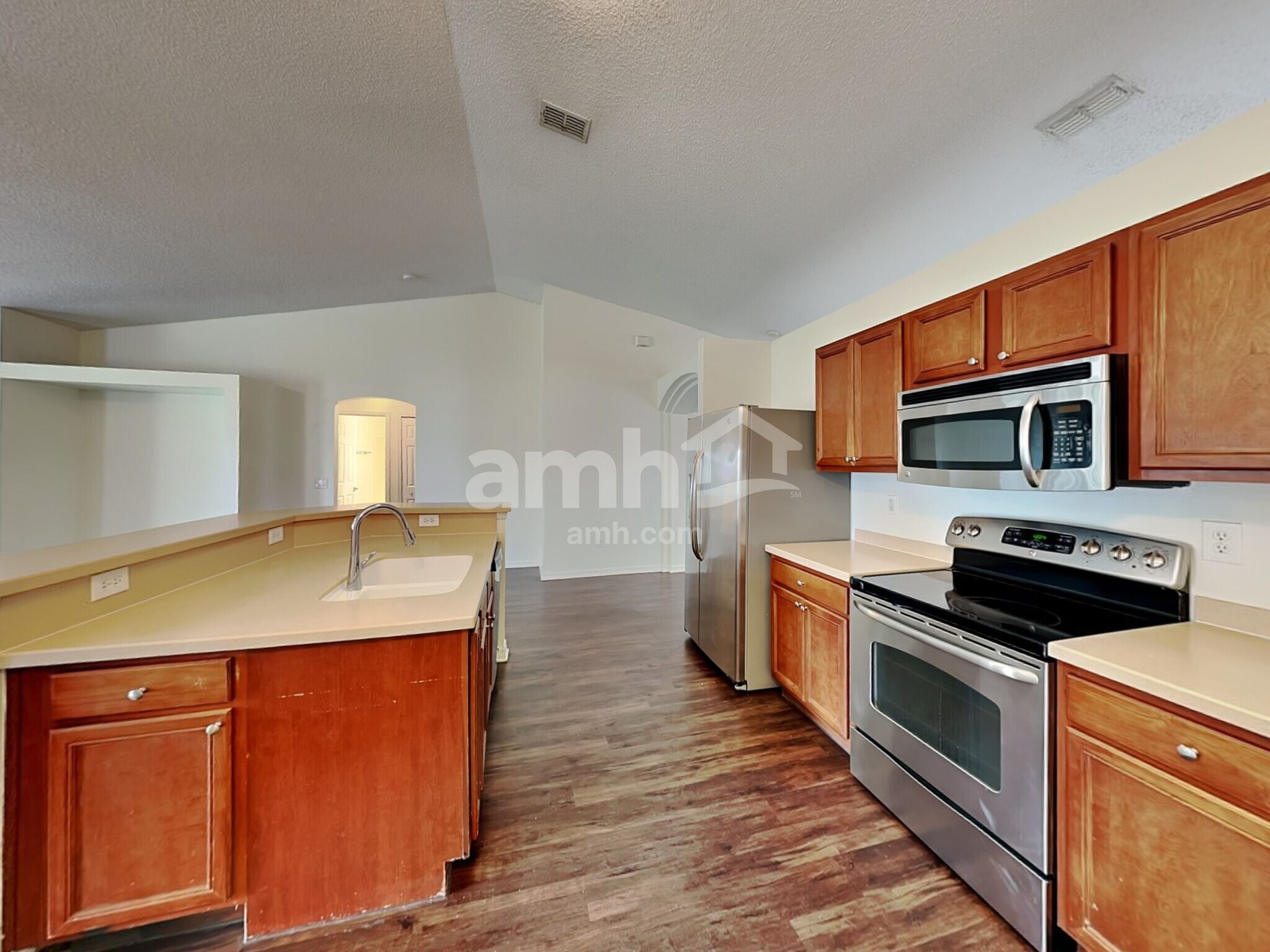 Building Photo - 1234 SW Alesio Ln