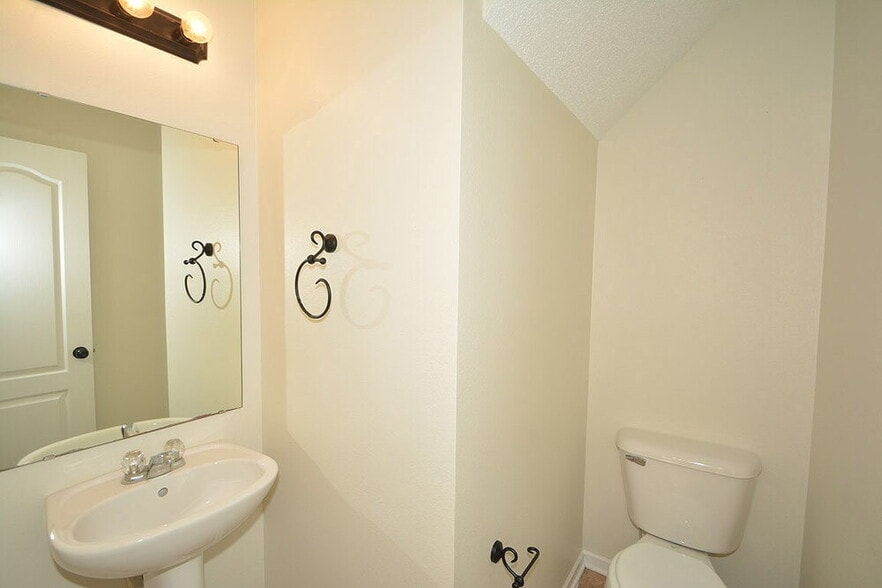 Building Photo - 8234 Gathering Cir