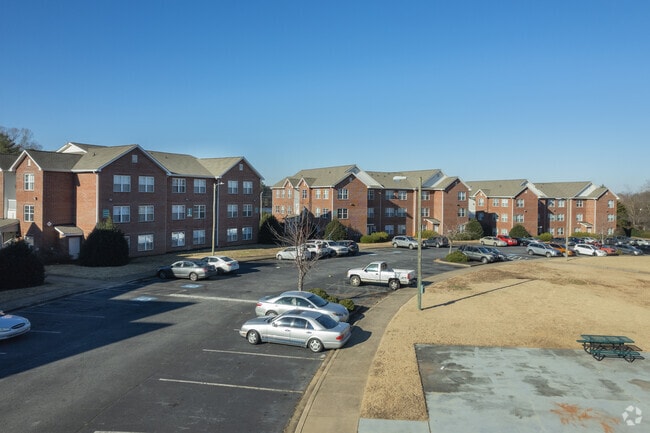 Exterior - Fusion Pointe