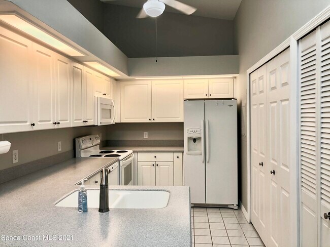 Building Photo - 1917 Quail Ridge Ct