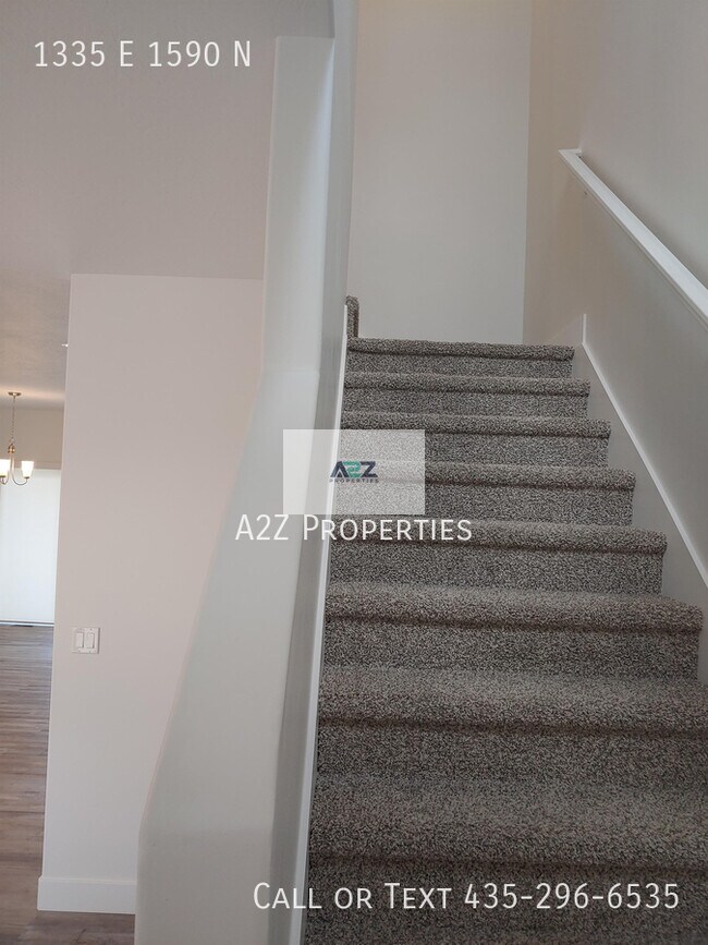 Building Photo - 1335 1590 N