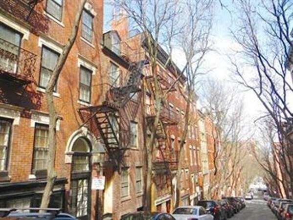 Primary Photo - 53 Garden St