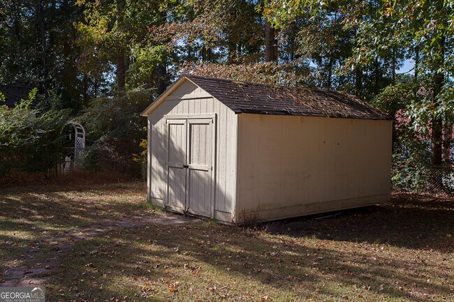 Building Photo - 1801 Marie Way