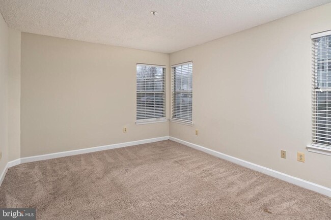 Building Photo - 14005 Vista Dr
