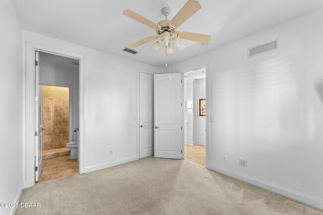 Building Photo - 2450 N Ocean Shore Blvd