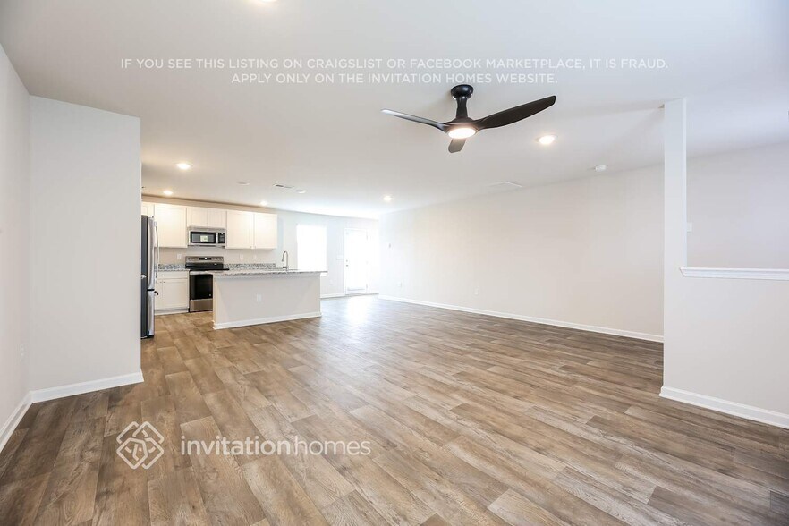 Building Photo - 220 Green Pasture Rd