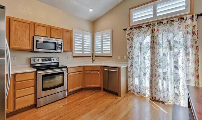 Building Photo - 2143 S Waco St