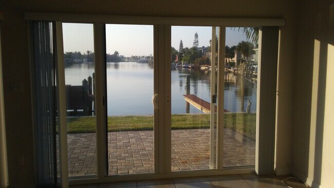 Back patio - 345 Capri Blvd