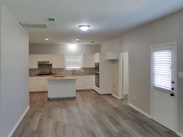 Building Photo - 8401 Manchester Dr