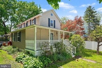 Building Photo - 504 W Pothouse Rd