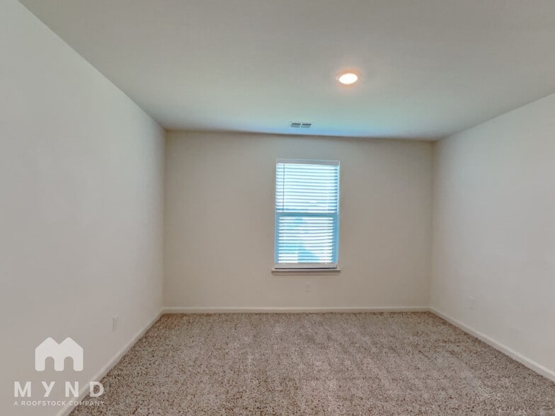 Building Photo - 13638 Logan Pass Dr