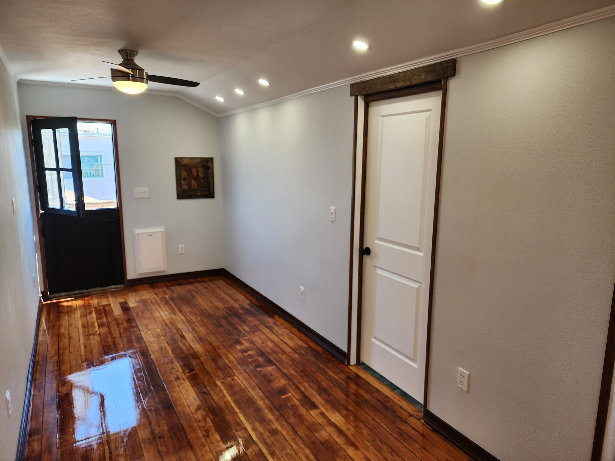 Building Photo - 3684 43rd St