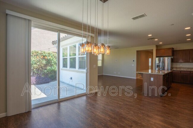 Building Photo - 7048 Greenford Way