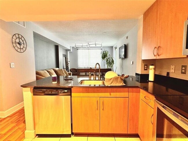 Building Photo - 1830 Radius Dr