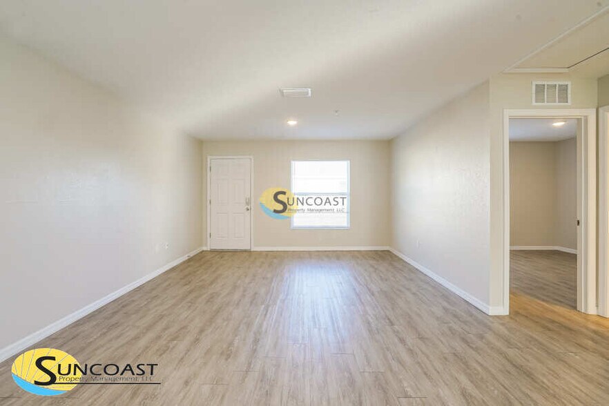 Building Photo - 8148 Juniper Rd