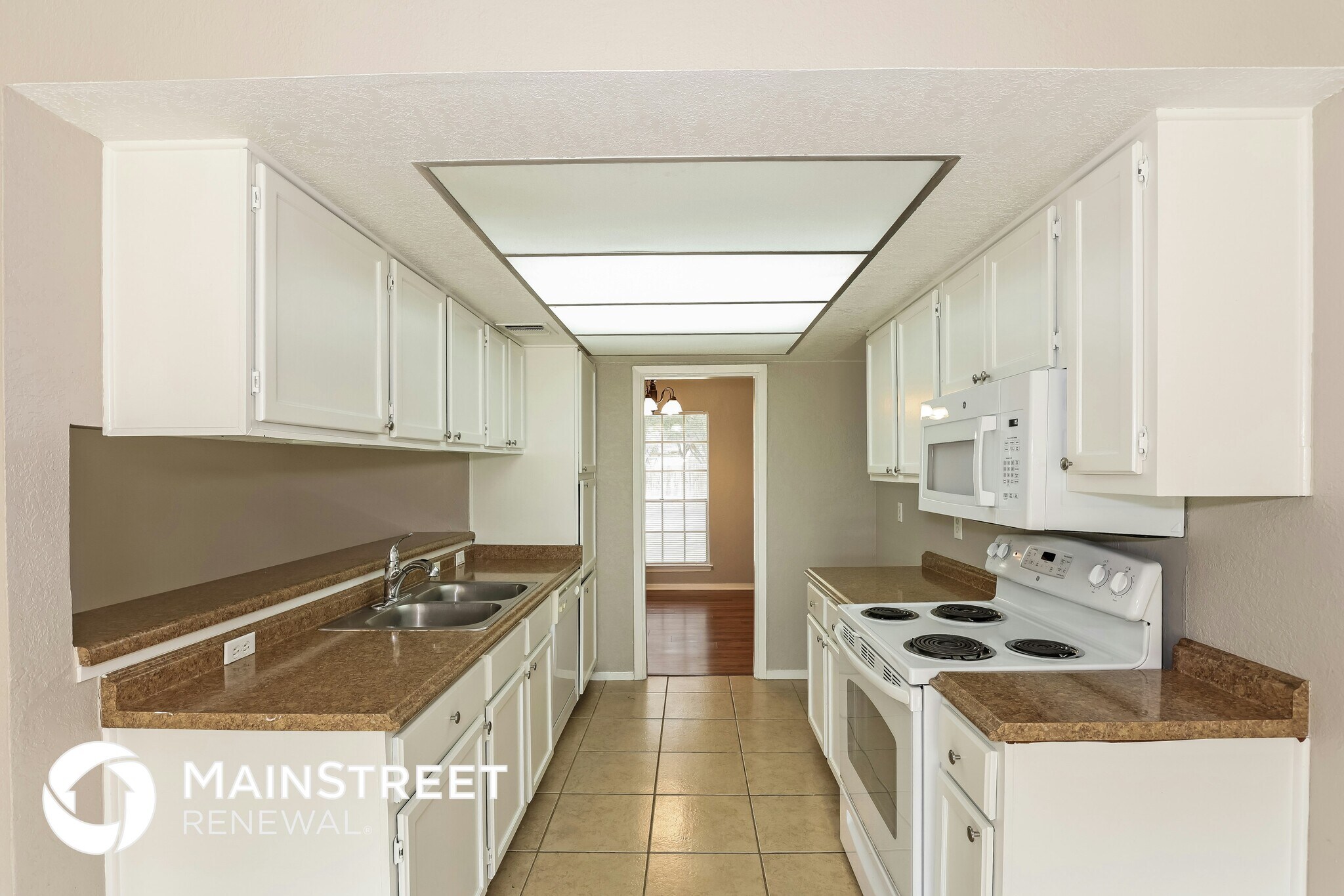 Building Photo - 8807 Glen Shadow Dr