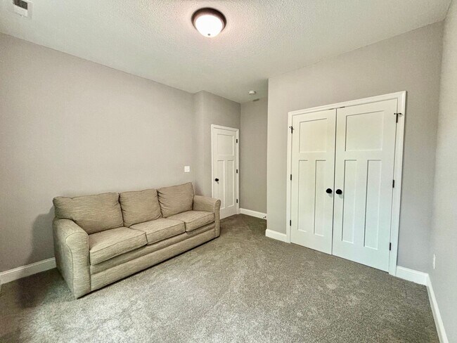 Building Photo - Gorgeous New Construction Home in Norfolk
