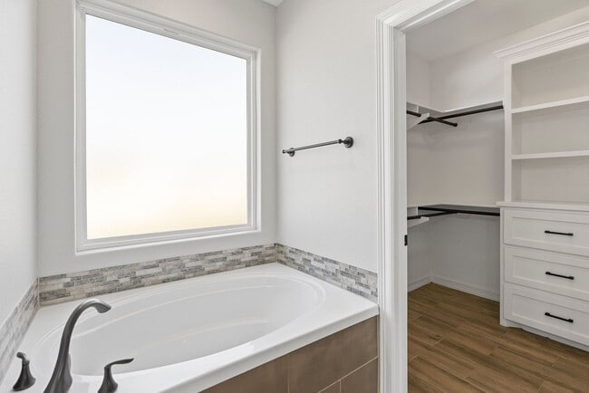 Building Photo - 7309 Longitude Ct