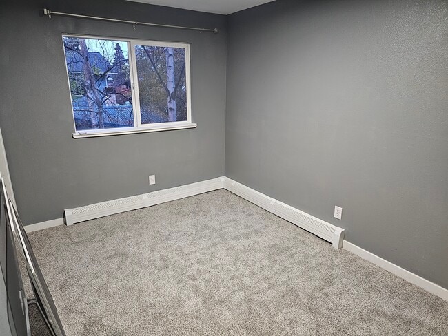 Building Photo - 534 N Bliss St