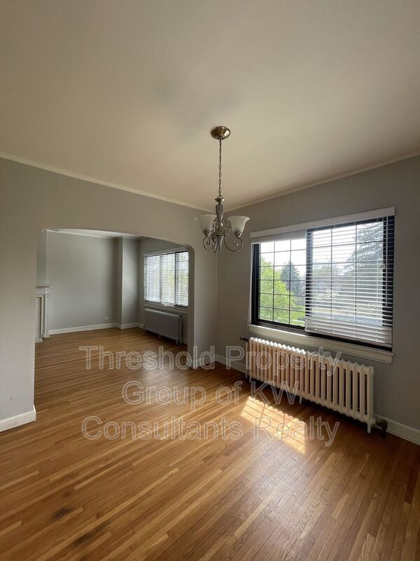 Building Photo - 2208 Arlington Ave