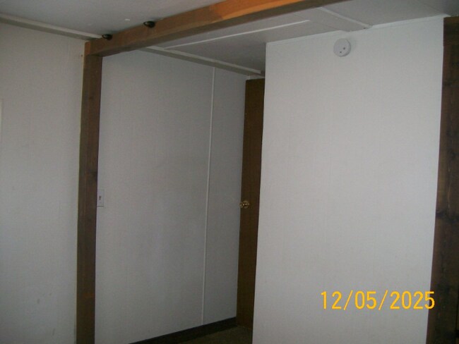 Building Photo - 3098 Springhill Rd